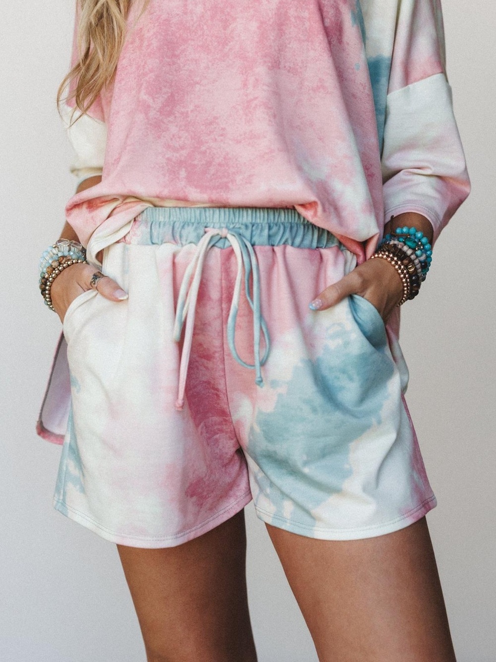 The Nest On The Daily Oversized Slit Shorts